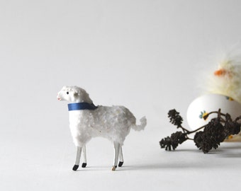 Sheep With Stick Legs. German Cotton Putz Lamb. Scandinavian Folk