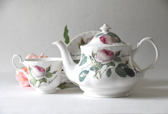 Roy Kirkham REDOUTÉ ROSES Teapot. Rosa Muscosa - Etsy