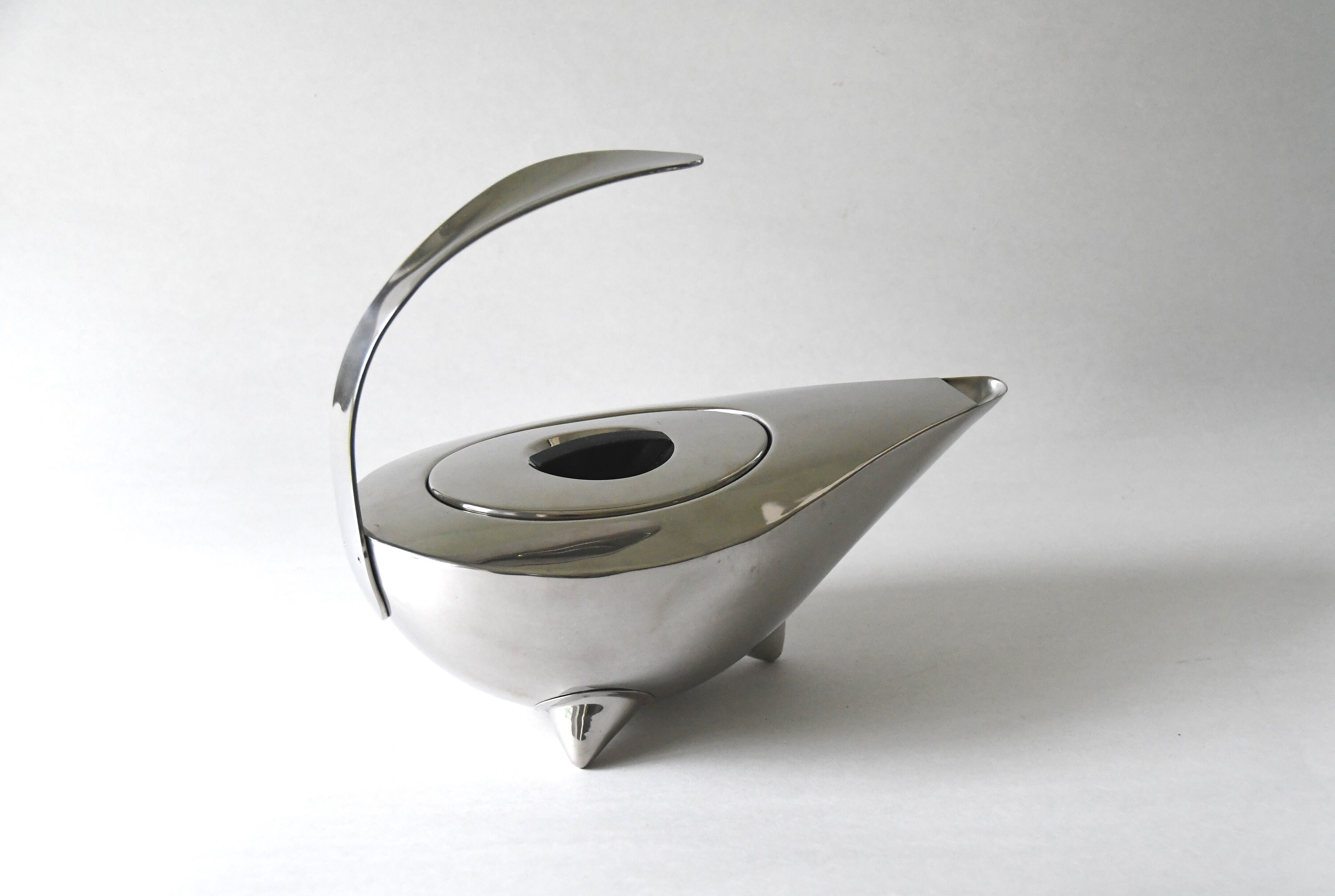 Teapot Bodum. Naoko Stainless Steel. Alladin's Lamp Teapot