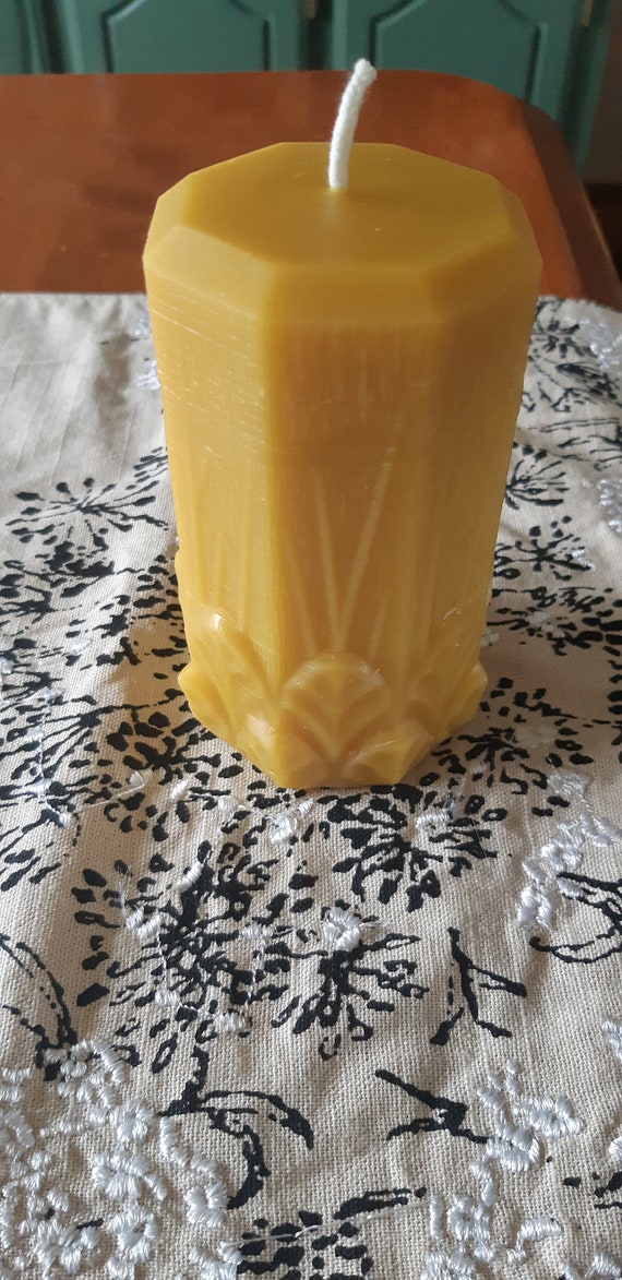 100% beeswax pillar candle with Garden Leaves design