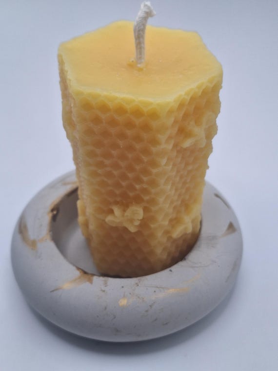 100 % Beeswax candle
