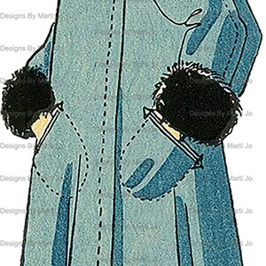 K&ouml;nnte beinhalten: Eine Vintage-Illustration einer Frau, die einen blauen Mantel mit schwarzem Pelzkragen und -manschetten tr&auml;gt. Sie tr&auml;gt einen schwarzen Hut mit einem goldenen Band und wei&szlig;e Stiefel. Die Illustration ist in einem einfachen, cartoonartigen Stil gehalten.