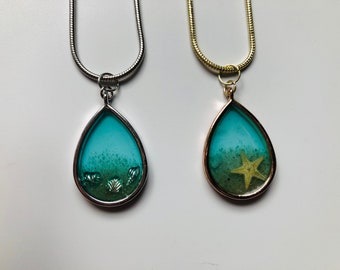 Collar colgante de resina del océano