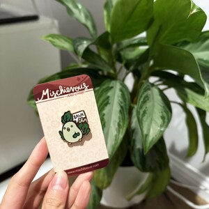 1.25&quot; Bawk Choy Enamel Pin, Gold Outline