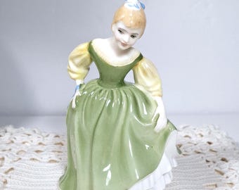 Vintage Royal Doulton Figurine: Fair Maiden HN2211, English Bone China