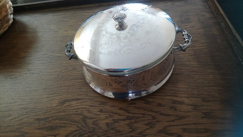Pyrex Food Warmer Made in USA D-18 1 12 QT