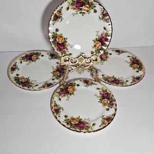 Vintage  Set of 4 Royal Albert Bread and Butter Plates Old Country Roses Pattern, English Bone China