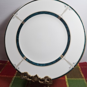 Vintage Dinner Plate, CAR38 Regalaire by Mikasa, Japan E