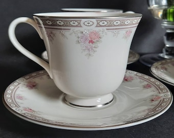 vintage Royal Doulton, Vogue Collection, Elegance TC 1158, Tasses à café et soucoupes, Porcelaine anglaise, Royal Doulton Tableware Limited 1984