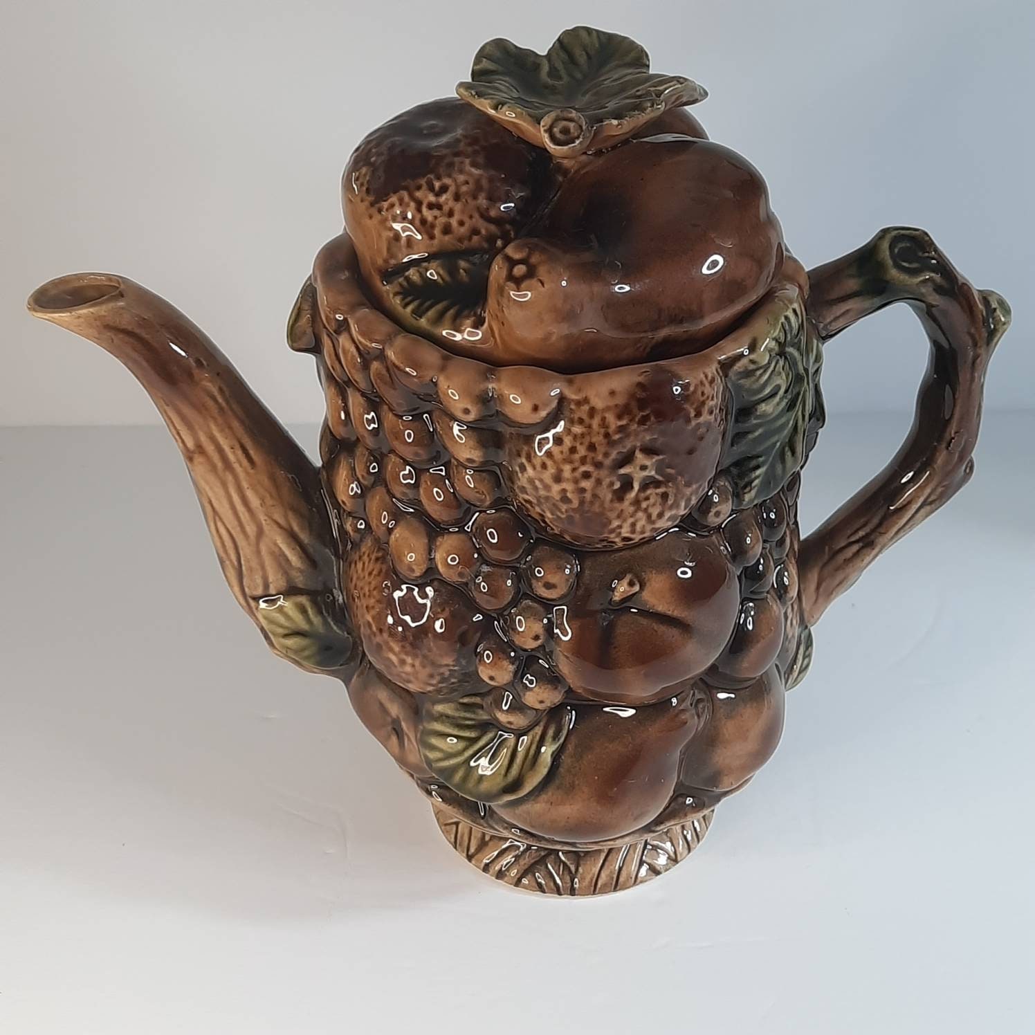 Vintage Majolica Teapot, Mood Brown, Made in Japan by Giftcraft, Pears, Grapes, Apples, Vintage Coffee Pot/Chocolate Pot, Number 1913