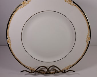 Dinner Plate Dinner Plate Cavendish by WEDGWOOD, Bone Hand Wash, Discontinued Piece
