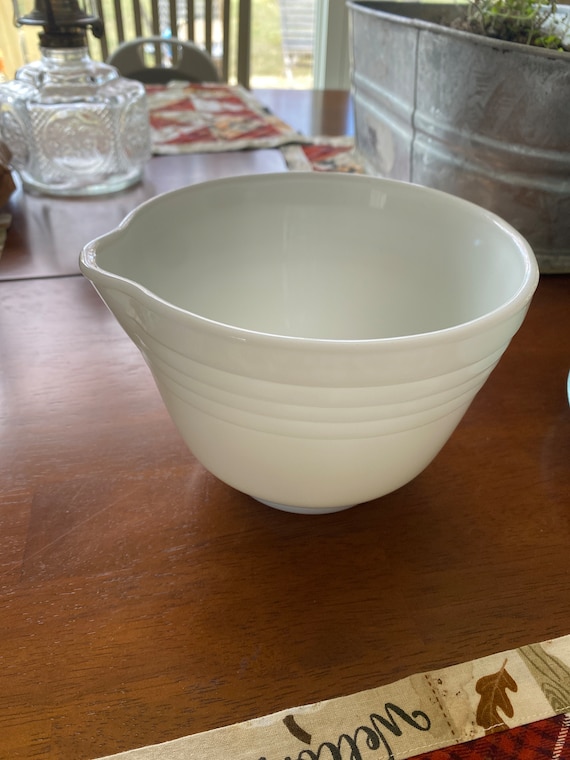 Vintage Pyrex Small Glass Bowl 