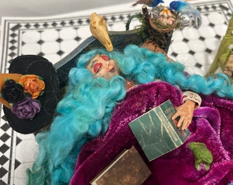 Witch miniature 12th scale