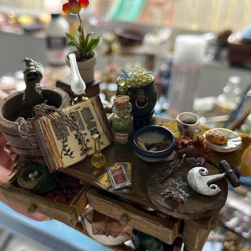 魔女のテーブルミニチュア 1:12 - Etsy 日本