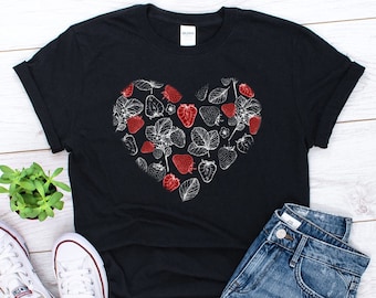Strawberry shirt | Botanical shirt | strawberry print | T-shirt | Cottagecore shirt | Fruit shirt |