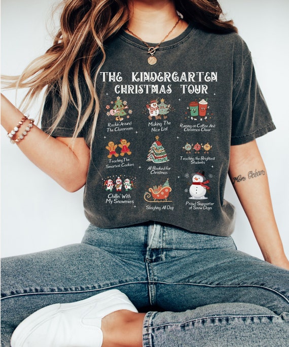 Chillin' With My Kinder Snowmies Cute Teacher Christmas Gift T-Shirt Chillin' With My Kinder Snowmies Cute Teacher Christmas Gift T-Shirt