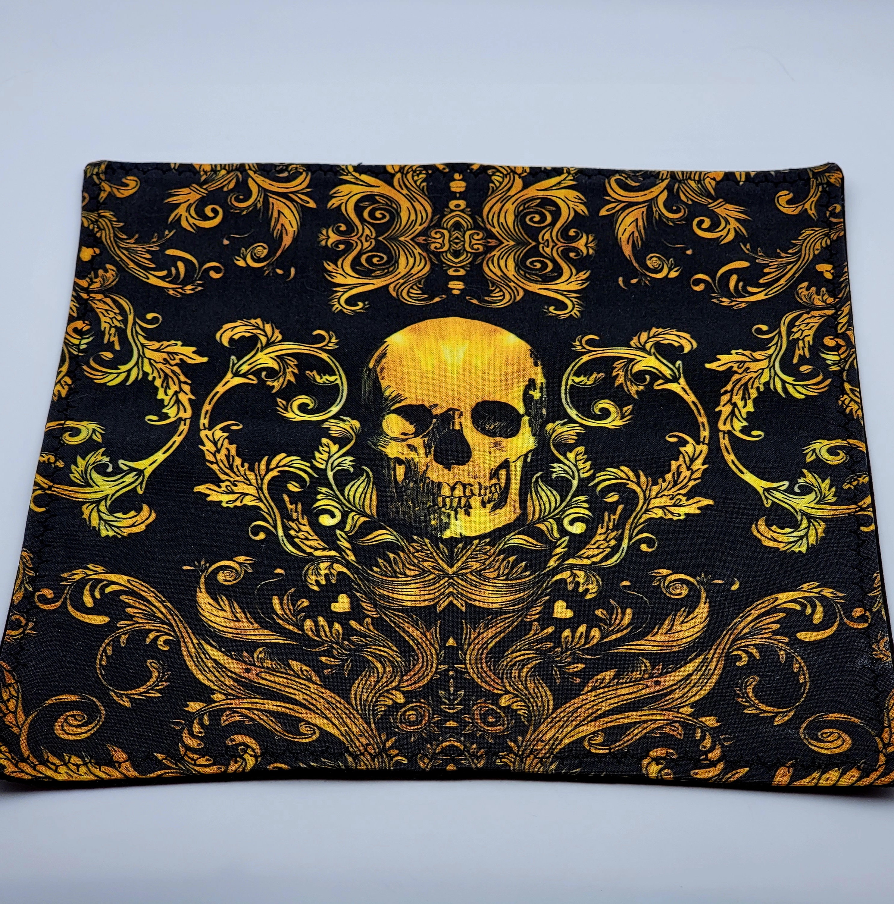 Optical Grade Golden Skull Hanks Handkerchief Microfiber Cloth EDC
