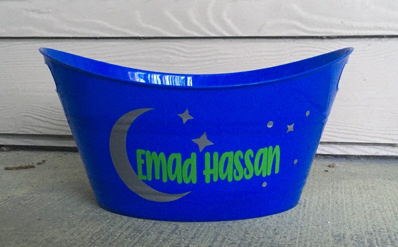 Custom EID Ramadan Tubs and Gift basket Ramadan crescent moon & stars Personalized EID Gift basket Custom Ramadan Mubarak celebration image 1