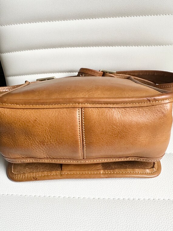 Rare Vintage Coach Hasp Bag Original bead chain hangt… Gem