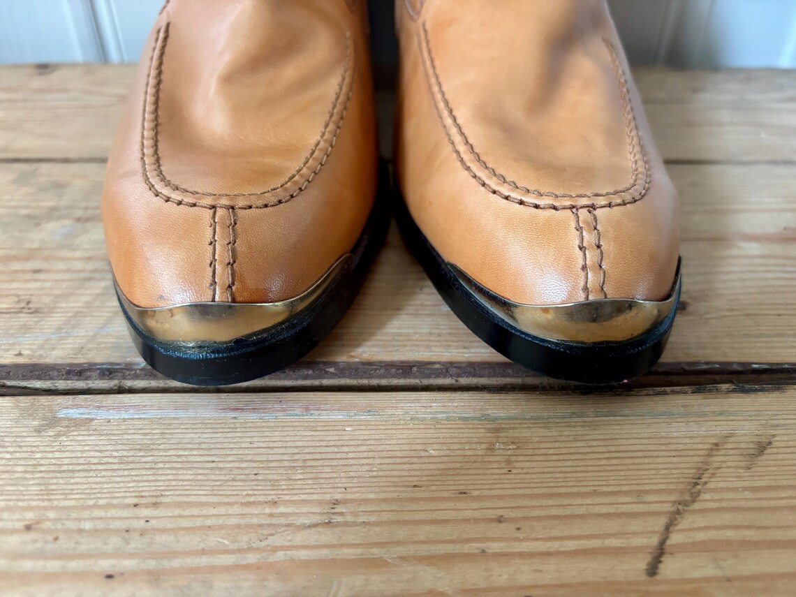 New Mens Ankle Heel Boots Beige Leather Western Boots Leather Boots Cowboys Booties Gentleman Leather Sand Braided Boots Made in Italy EU 44, foto 2 di 5