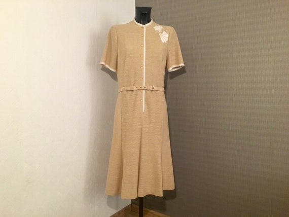 Women's Dress Beige 1970s Vintage Shirt Dress Short Sleeves Dress Summer Office Godet Dress Button up Smock Style Embroidery Flower Dress