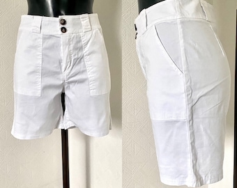 90s Vintage High Waist White Shorts Women's Lit Transparent Mod Fit Bermuda Knee Shorts Capri Shorts Beach Shorts Small Size S