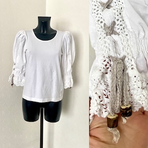 Retro weiße Folklore-Spitzenbluse Baumwolle weiches Hemd Boho Boho traditionelle ethnische Sommer-halbe Puffärmel-Frauenhemd Made in Germany Größe M