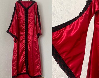 80s Vtg Red Dracula Extra Maxi Dress Lace Sleeves Vampyr Suit Costume Gothic Dress Evening Dress Red Shiny Black Lace Line Dress Size S/M