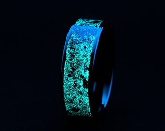 Anillo fósil de megalodón: banda de cerámica de meteorito, anillo que brilla en la oscuridad.