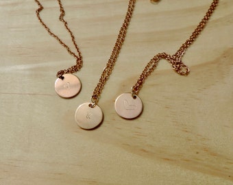 Collier en acier inoxydable rose personnalisable, collier à personnaliser, collier médaillon, collier signe astrologique, collier initiale