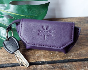 Leather keychain wallet, Snap key wallet, Leathe key holder, Key chains for women, Cute key holder, Leather key cover, Keychain for her