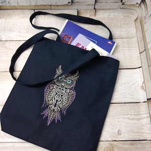 Linen tote bag with embroidered owl, Reusable grocery bag, Book bag.