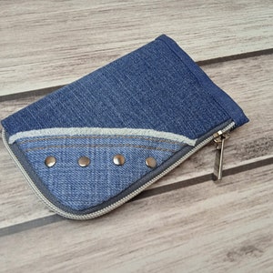 Carteira jeans reciclada com zíper, carteira pequena de tecido, jeans reciclados.