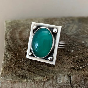 Rectangular Silver and Green Onyx Modernist Style Ring - UK M 1/2 or US 6 1/2