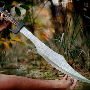 Damascus Steel Spartan Sword: King Leonidas Style, Full Tang with Leather Sheath