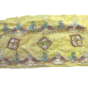 5 modelli di sari con paillettes (parti anteriori) per artigianato tessile, oggetti effimeri e altro riciclaggio
