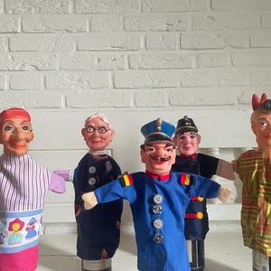 Set of 5 beautiful vintage hand puppets