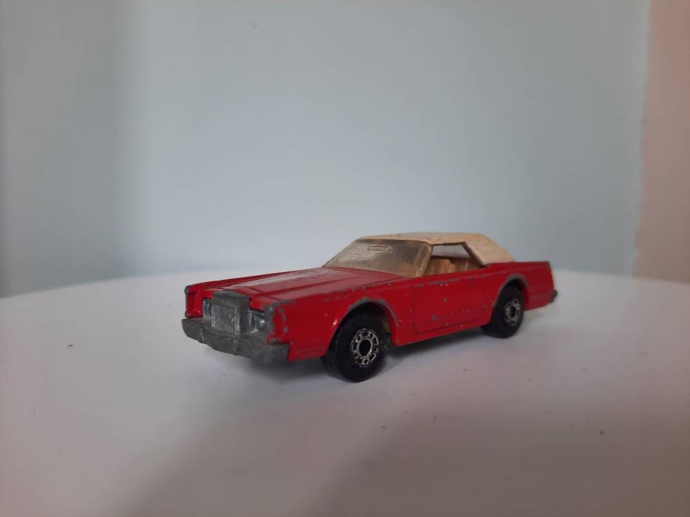 Matchbox lincoln sale continental 1979