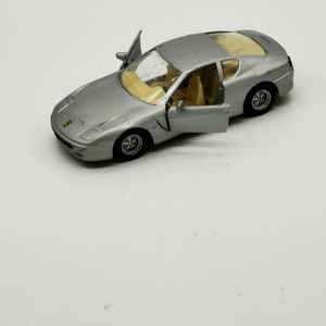 Vintage die cast Ferrari 456 gt made by Maisto in 2000 scale 1:39