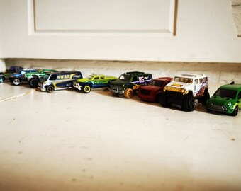 Lote de 9 Hotwheels, un precio por el lote