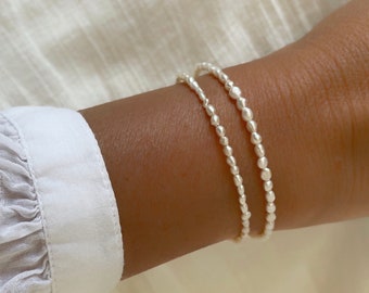 Winziges Perlenarmband, Zierliche echte Perle Armband, Perlen Mini Perlenarmband, Süßwasser Perle Armband, Zarte Perle Schmuck Geschenk für Sie