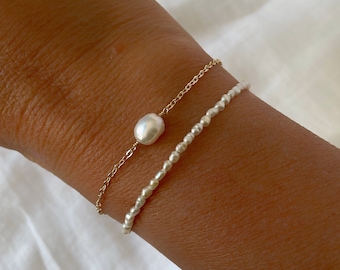 Bracelet de perles délicates, bracelet de perle simple, bracelet de chaîne délicate avec perle, bijoux de mariée simples, cadeau de mariage pour elle, une perle