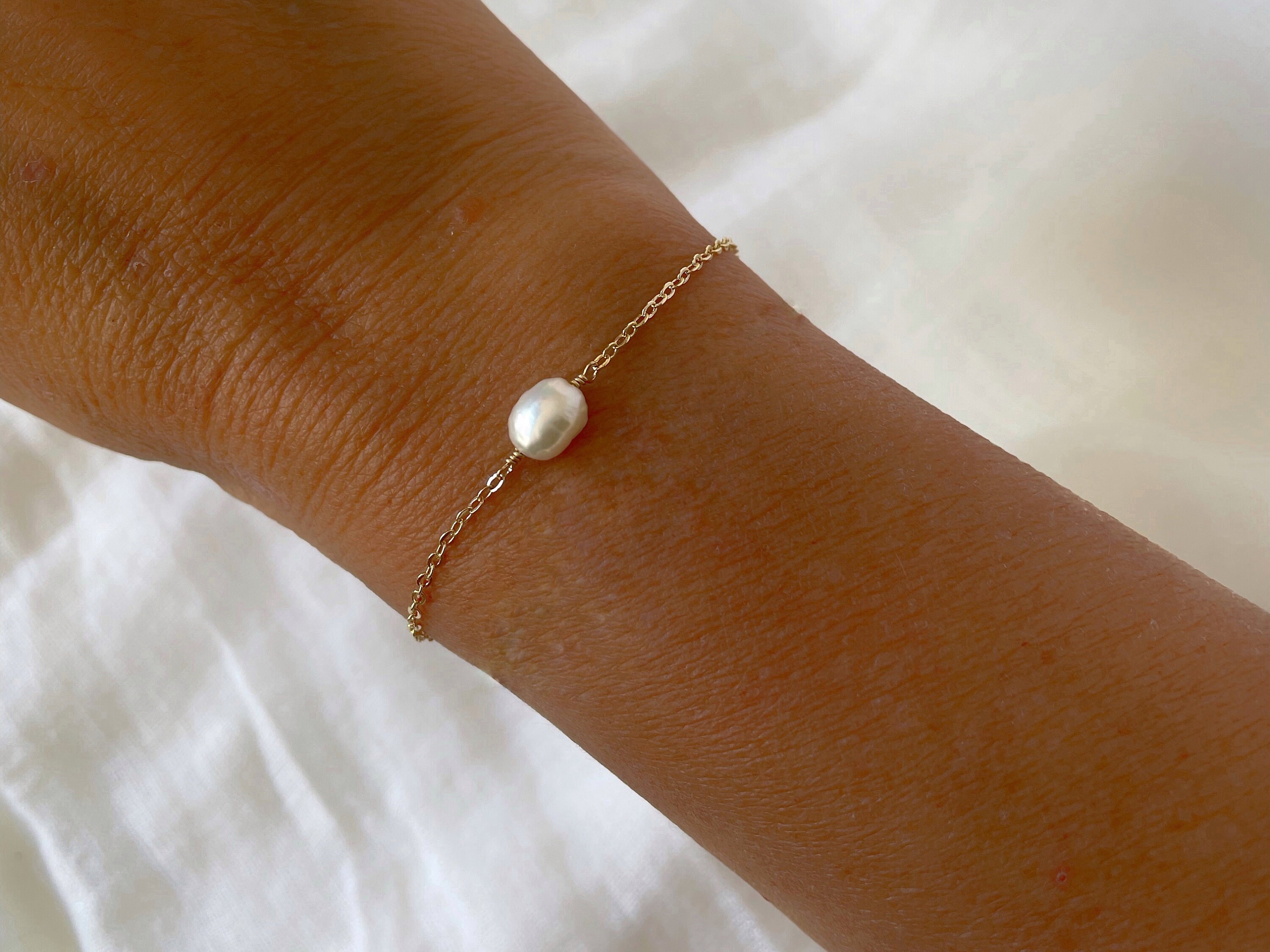 Delicate Pearl Bracelet Single Pearl Bracelet Dainty Chain