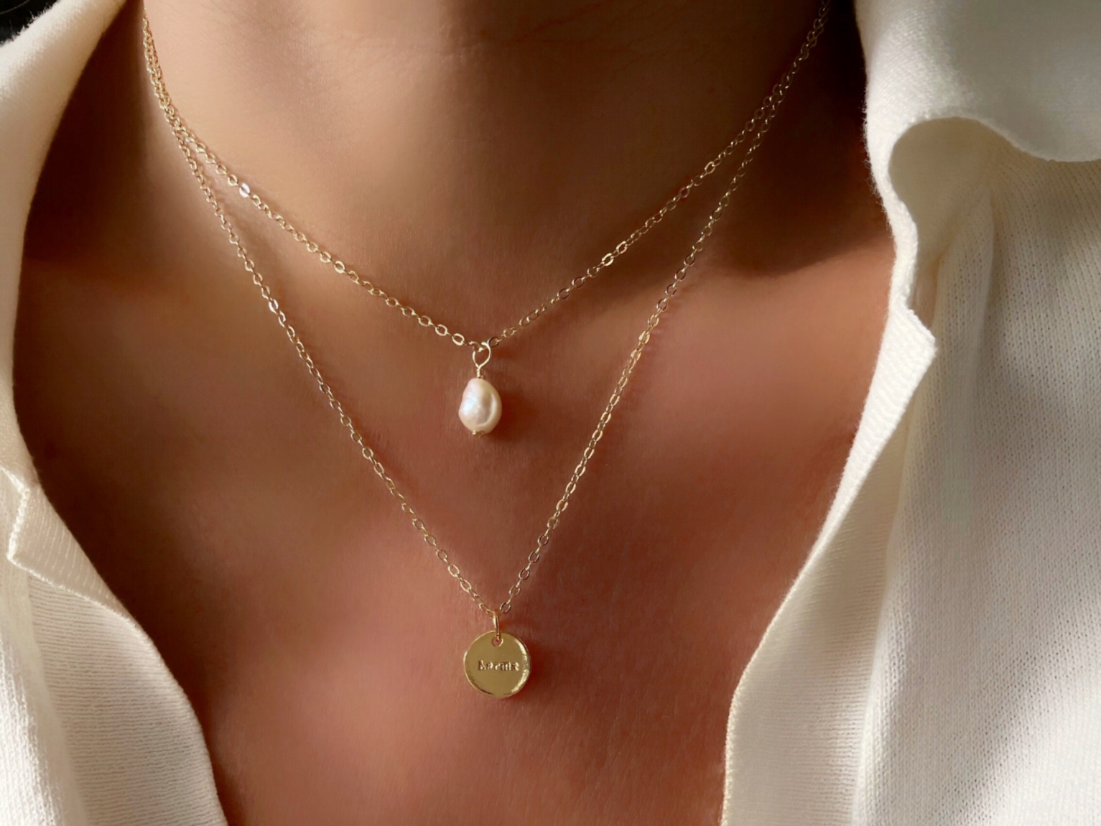 Collana Con Ciondolo A Goccia In Perla Dorata 14K – Girocollo Semplice Per Donne, Gioiello Per Matrimonio E Damigelle (Lunghezza 42+5 Cm)