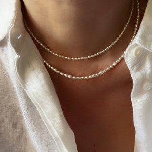 Naszyjnik z pereł słodkowodnych Dainty, Tiny Pearl zroszony Choker, prawdziwy naszyjnik z pereł, naszyjnik z pereł ryżowych, klasyczny naszyjnik, prezent dla niej zdjęcie 7