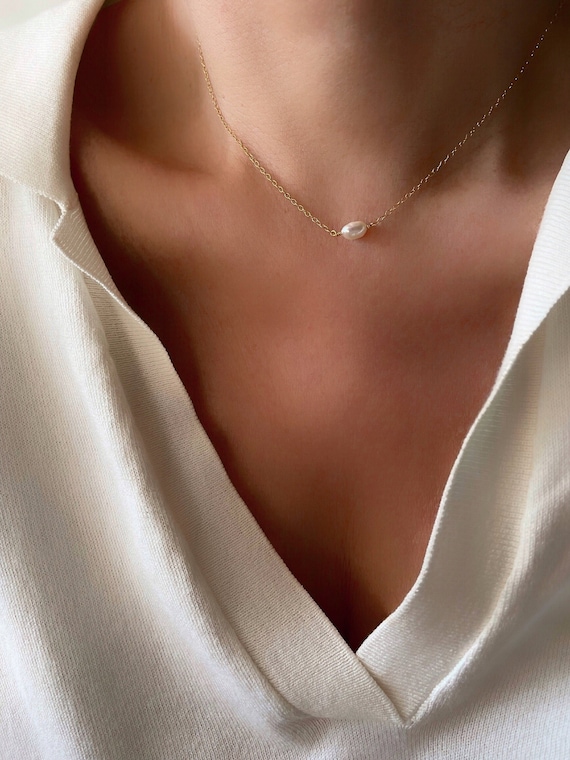 Amazon.com: 14K Gold Freshwater Cultured Pearl Pendant Necklace with  Moissanite,Minimalist Gold Pearl Necklace for Women,Pearl Jewelry Gift for  Her,18 Inches (Rose Gold, 14K Gold) : Clothing, Shoes & Jewelry