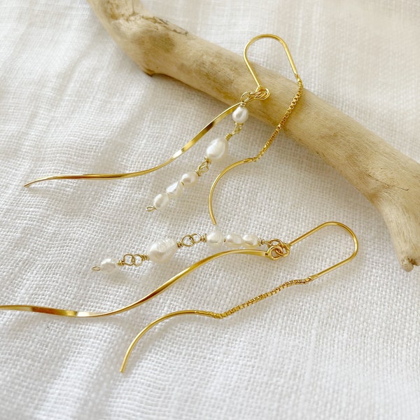 Pearl Threader Earrings, Gold Spiral Earrings, Tiny Pearl Dangle Earrings, Long Earrings Wedding, Dainty Pearl Jewelry, Bridesmaid Gift