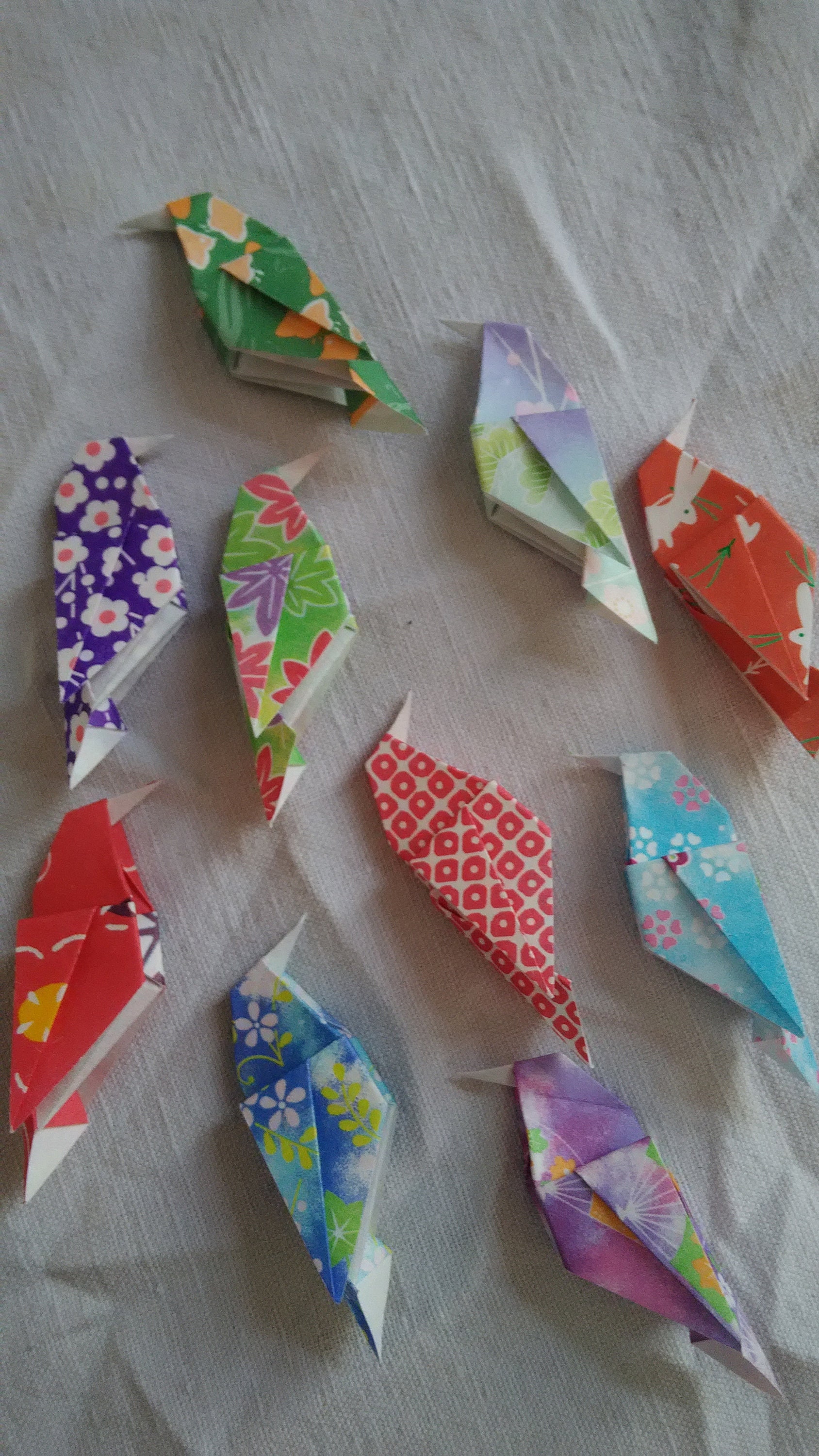 10 Mini Moineaux Origami à Motifs Japonais Colorés