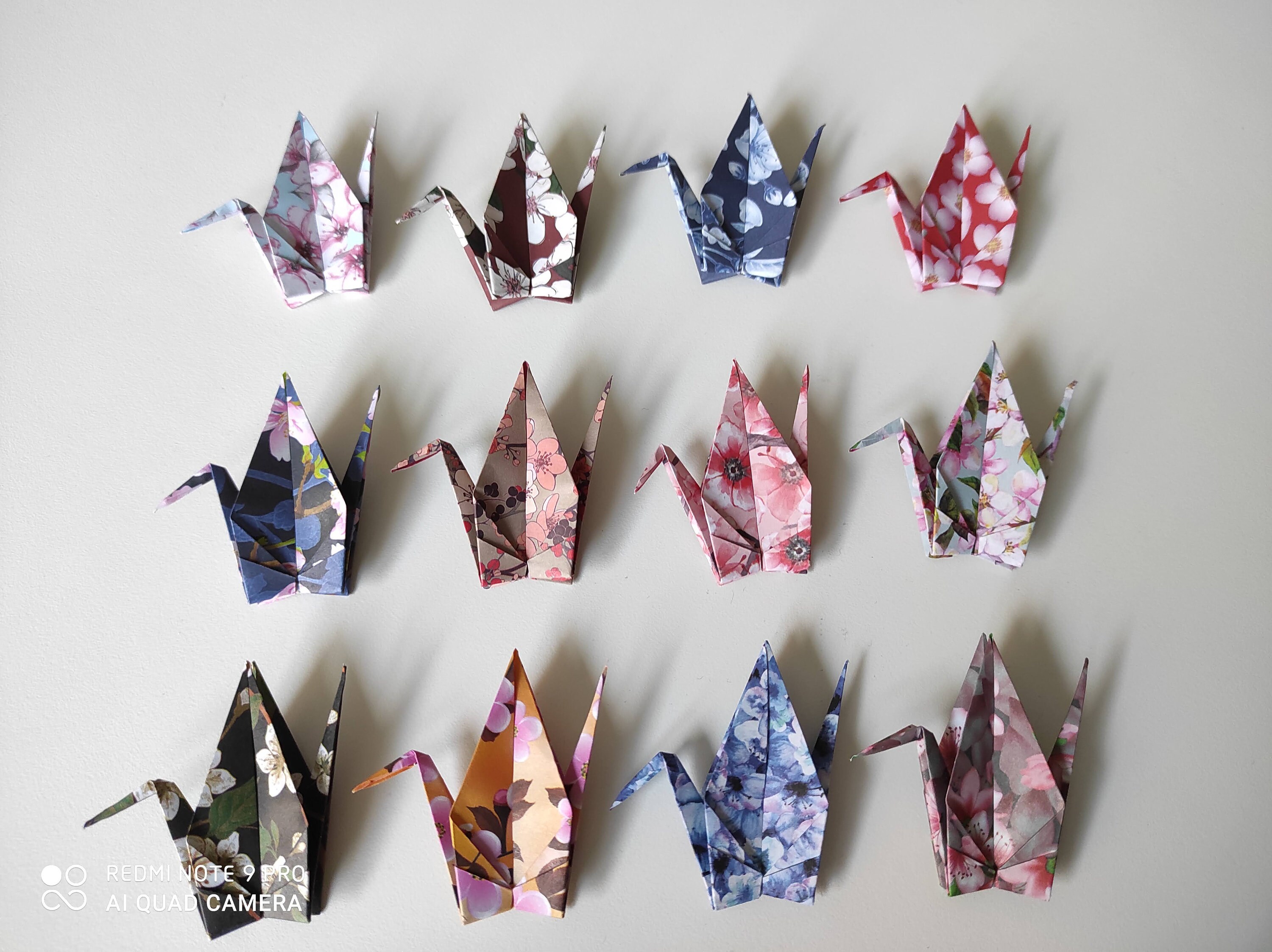12 Grues Origami à Motifs Fleurs de Cerisiers Japonais