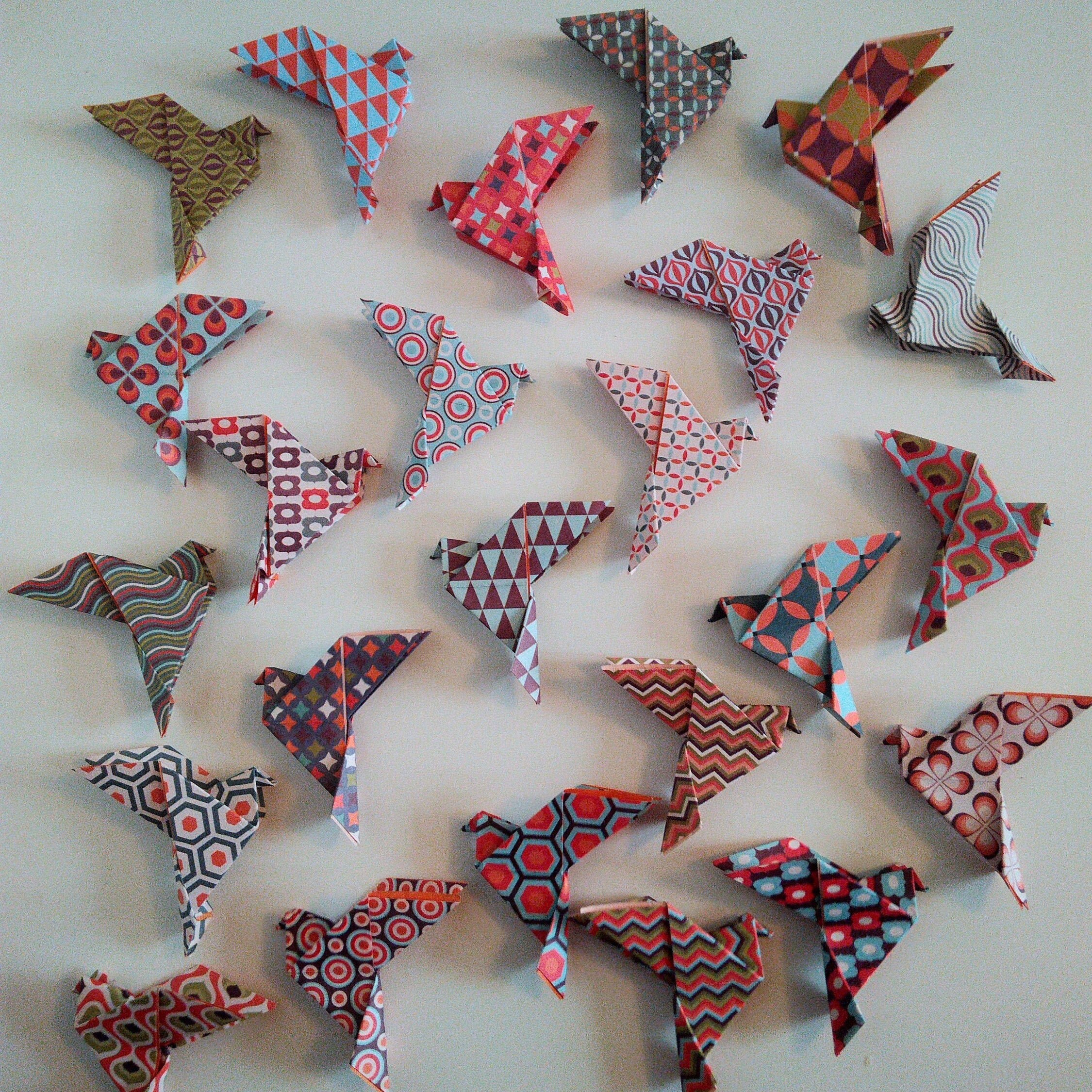 10 Mini Colombes Origami Motifs Pop Vintage Couleurs Douces